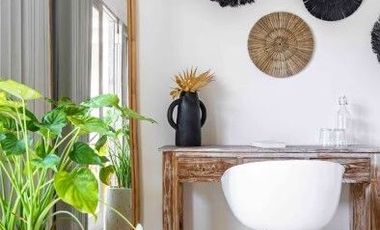 5 Bedroom Villa for sale in Canggu, Bali