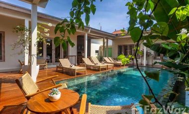 5 Bedroom Villa for sale in Canggu, Bali