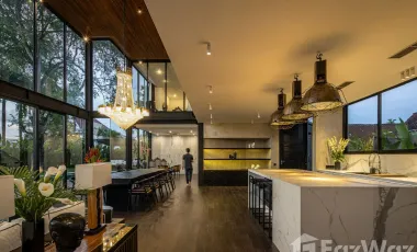 5 Bedroom Villa for sale in Kerobokan, Bali