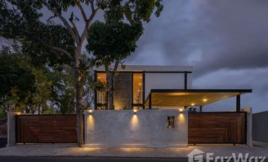 5 Bedroom Villa for sale in Kerobokan, Bali