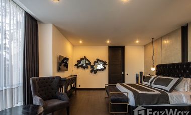 5 Bedroom Villa for sale in Kerobokan, Bali