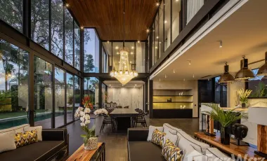 5 Bedroom Villa for sale in Kerobokan, Bali