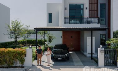 4 Bedroom House for sale at Suchada A-Town 3