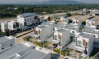4 Bedroom House for sale at Suchada A-Town 3