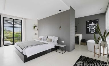 5 Bedroom Villa for sale in Kerobokan, Bali