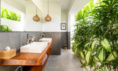 5 Bedroom Villa for sale in Canggu, Bali