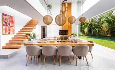 5 Bedroom Villa for sale in Canggu, Bali