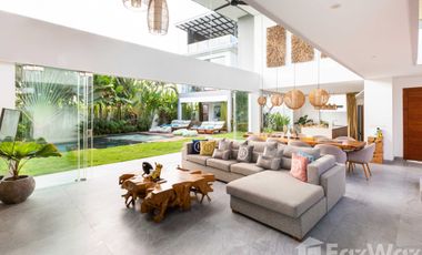 5 Bedroom Villa for sale in Canggu, Bali