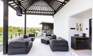 5 Bedroom Villa for sale in Canggu, Bali