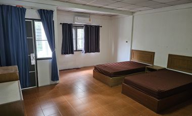 Townhouse in peaceful old resort Chiangrai