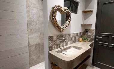 5 Bedroom Villa for sale in Kerobokan, Bali