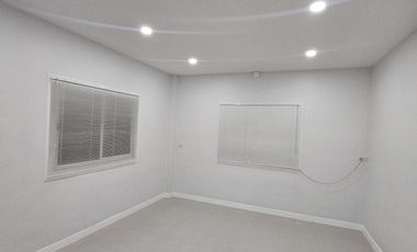 4 Bedroom Warehouse for sale in That Choeng Chum, Sakon Nakhon