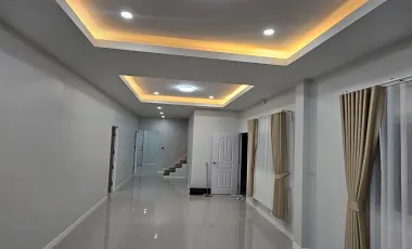 4 Bedroom Warehouse for sale in That Choeng Chum, Sakon Nakhon