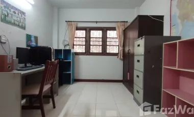 5 Bedroom House for sale in Nai Mueang, Yasothon