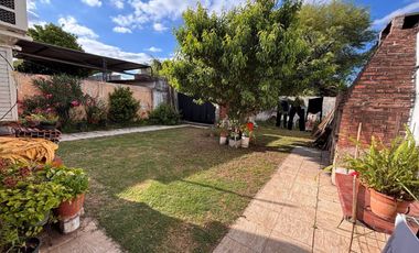 CASA 3 DORMITORIOS BARRIO SAN SALVADOR