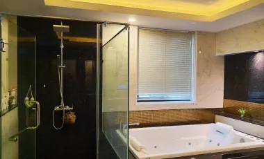 6 Bedroom House for sale in Nai Mueang, Phitsanulok