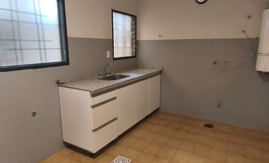VENTA CASA PUEYRREDON 2 DORMITORIOS CON COCHERA