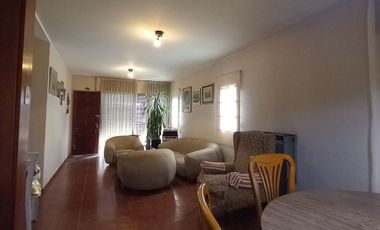 VENTA CASA 3 DORMITORIOS VILLA CENTENARIO CORDOBA