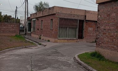 VENTA CASA 3 DORMITORIOS VILLA CENTENARIO CORDOBA