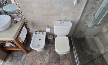 VENTA CASA 6 AMB. CON PILETA PARQUE LAS NACIONES