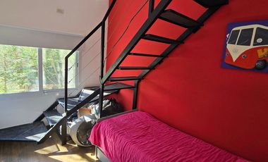 VENTA CASA 6 AMB. CON PILETA PARQUE LAS NACIONES