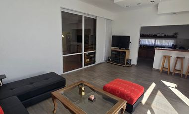 VENTA CASA 6 AMB. CON PILETA PARQUE LAS NACIONES