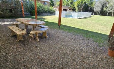 VENTA CASA 6 AMB. CON PILETA PARQUE LAS NACIONES