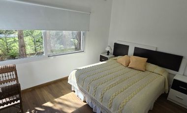 VENTA CASA 6 AMB. CON PILETA PARQUE LAS NACIONES