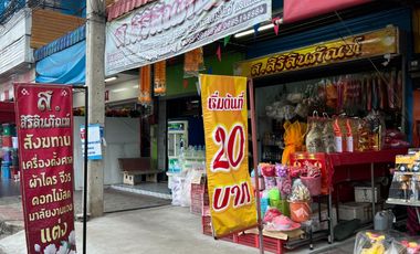 3 Bedroom Townhouse for sale in Damnoen Saduak, Ratchaburi