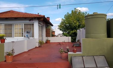 CASA VENTA VILLA DOMINICO AVELLANEDA 5 AMBIENTES