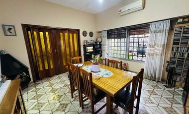 CASA VENTA VILLA DOMINICO AVELLANEDA 5 AMBIENTES