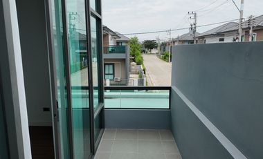4 Bedroom House for sale at Anasara