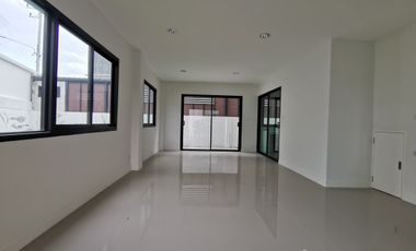 3 Bedroom Townhouse for sale at Grand Village