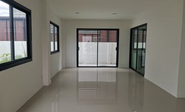 3 Bedroom Townhouse for sale at Grand Village