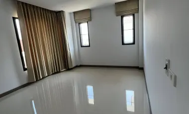 3 Bedroom House for sale at Netprapai Village