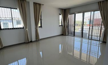 3 Bedroom House for sale at Netprapai Village