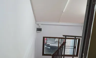 2 Bedroom Townhouse for sale at Thanasapsin