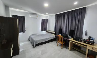 4 Bedroom House for sale at Thanachok 5