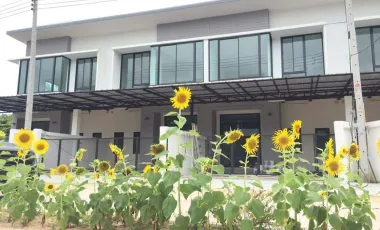 3 Bedroom Townhouse for sale at Boonyapa Modern Townhome 2