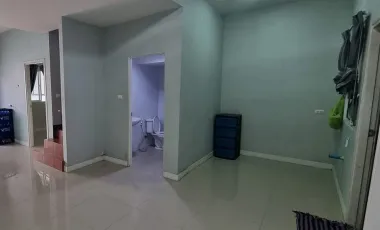 4 Bedroom Townhouse for sale at Lio Phetkasem 81