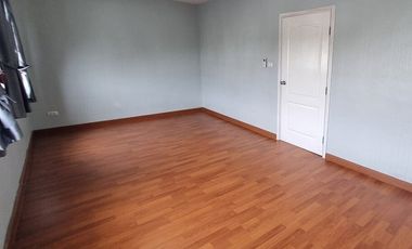 4 Bedroom Townhouse for sale at Lio Phetkasem 81