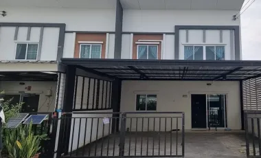 4 Bedroom Townhouse for sale at Lio Phetkasem 81