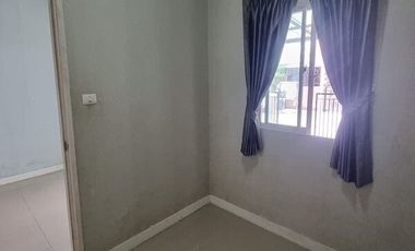 4 Bedroom Townhouse for sale at Lio Phetkasem 81