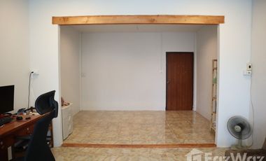 2 Bedroom Townhouse for sale in Pak Phraek, Kanchanaburi