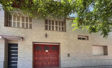 CASA EN VENTA EN PEHUAJÓ CON GARAGE