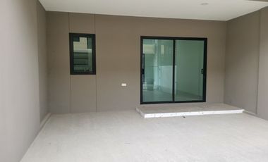 3 Bedroom Townhouse for sale at Grand Village