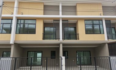 3 Bedroom Townhouse for sale at Grand Village