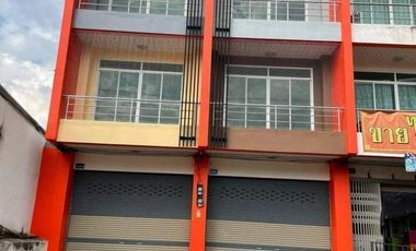 3 Bedroom Townhouse for sale in Kaeng Sopha, Phitsanulok
