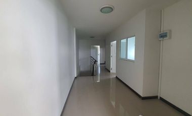 3 Bedroom Townhouse for sale in Nakhon Sawan Tok, Nakhon Sawan