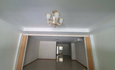 3 Bedroom Townhouse for sale in Nakhon Sawan Tok, Nakhon Sawan